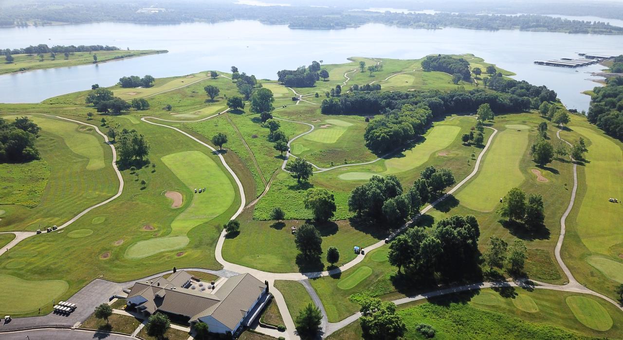 从空中俯瞰密苏里州史密斯维尔的史密斯维尔湖 从空中俯瞰密苏里州史密斯维尔的史密斯维尔湖