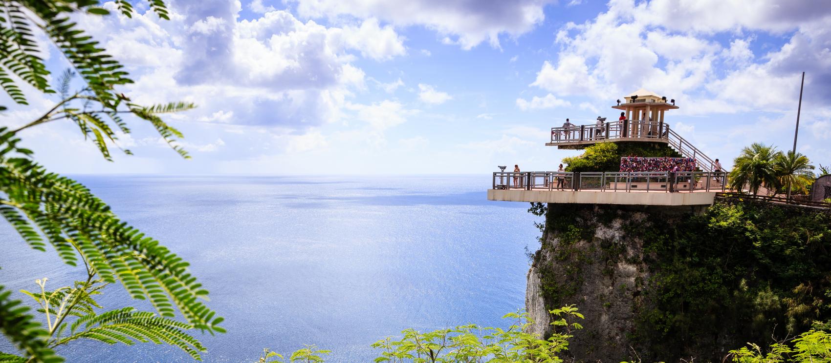 情人崖观光塔 情人崖观光塔