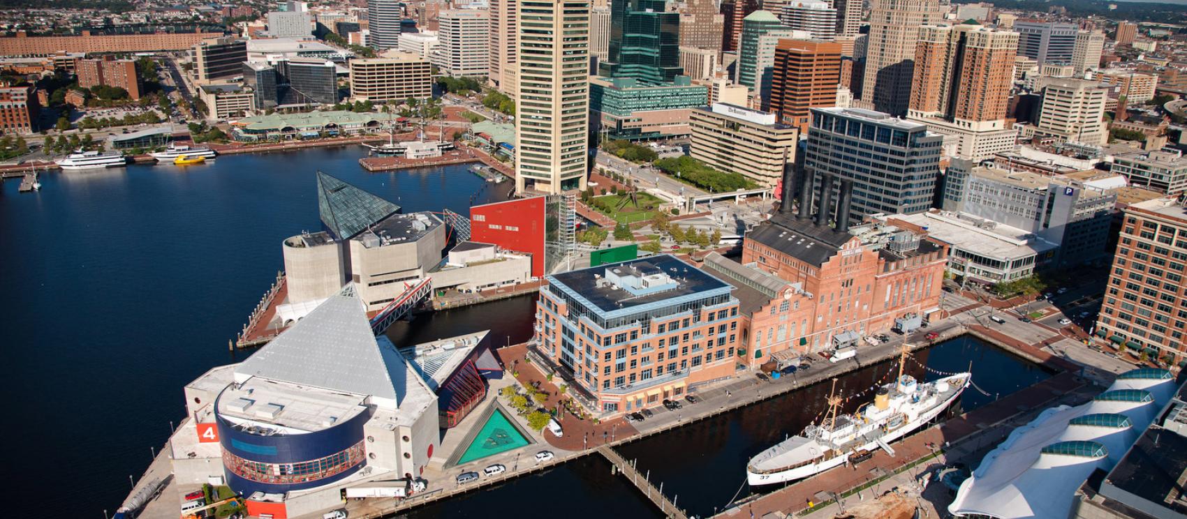 俯瞰巴尔的摩市中心天际线 俯瞰巴尔的摩市中心天际线