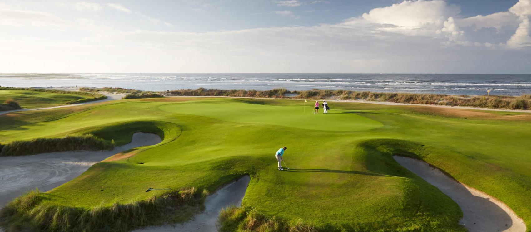 基洼岛高尔夫度假村海洋球场的海滨果岭 基洼岛高尔夫度假村海洋球场的海滨果岭