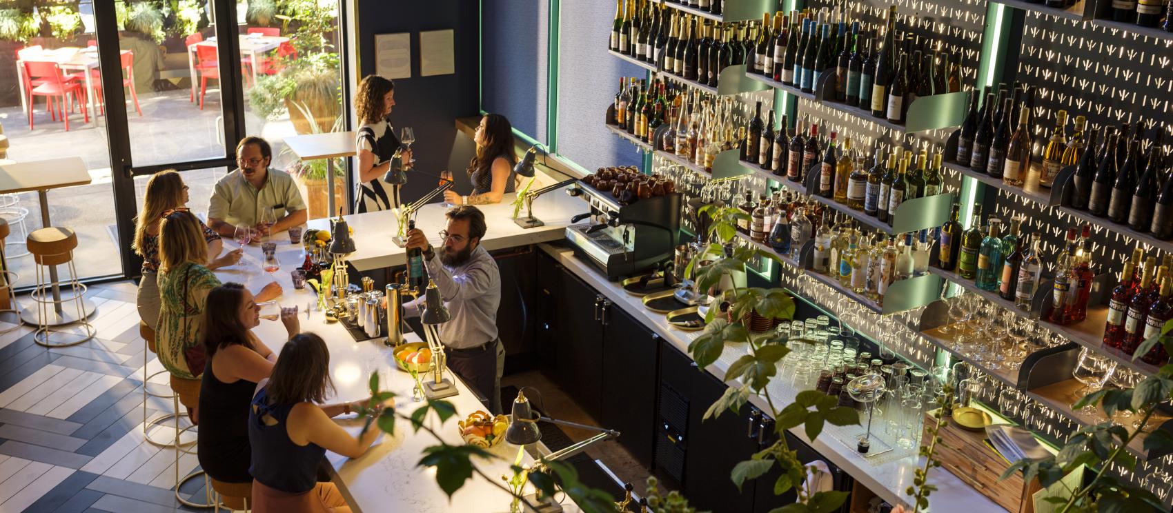 Enoteca Nostrana 酒吧小酌当地美酒的空灵氛围