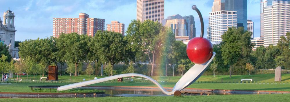 明尼苏达州明尼阿波利斯的“勺与樱桃”雕塑喷泉